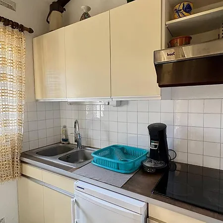 別荘 Maison T2 Avec Mezzanine, Terrasse, Parking Prive A 300m D'une Privee - Fr-1-529-44 *